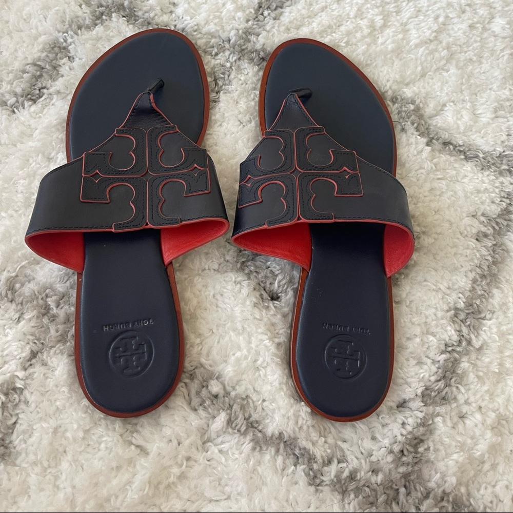 Tory Burch flats. Almost new. Good condition